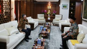 Minister Of Public Works Ready To Build People's Schools In Fifty Cities Of West Sumatra
