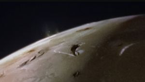 Le véhicule Juno de la NASA donne une vue plus claire du lac Lava sur la lune de Jupiter