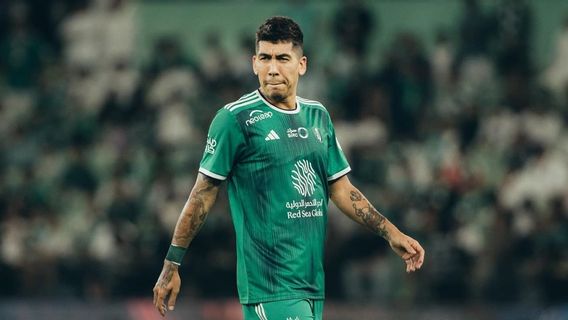 Frustration At Al Expert, Steven Gerrard Interested In Boyong Firmino To Al Ettikaq