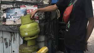 Pedagang Kecil Keluhkan Pemerintah Melarang Penjualan Tabung Gas 3 Kg di Warung