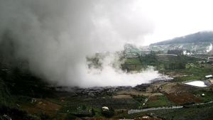    Kawah Sileri Dieng Semburkan Lumpur, BPBD Banjarnegara Minta Warga Tetap Tenang