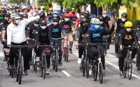 Khofifah Gowes di Kota Madiun: Pandemi Belum Berakhir tapi Ekonomi Jawa Timur Harus Kuat