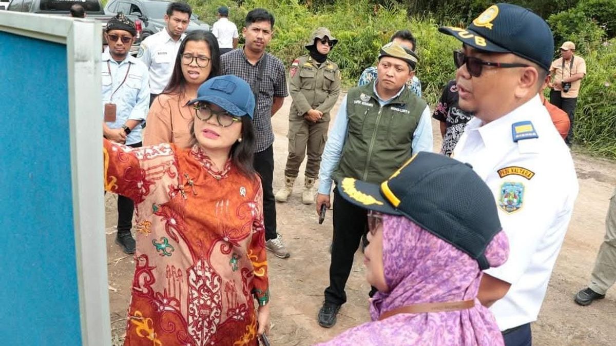 in Diktisaintek Stella Christie aperçu du lieu du centre de garuda à Tanjung Selor