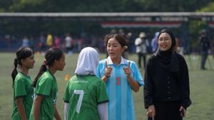 Mantan Pemain Timnas Jepang Pimpin Coaching Clinic Sepak Bola Putri Usia Dini