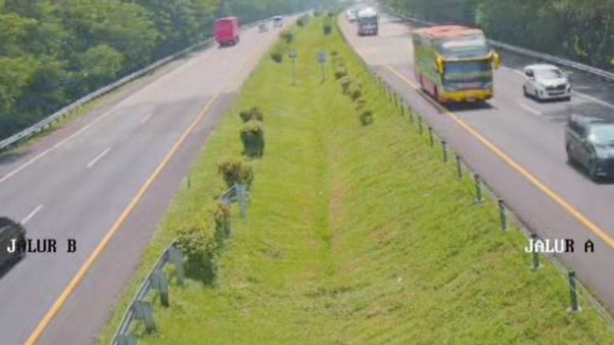 25,000台の車両が12時間CikopoからCirebonに移動
