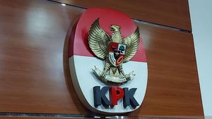 المشرع في ناسديم تشارلز ميكيانساه - فوزي عمرو كومباك لم يمتثل لدعوة KPK فيما يتعلق بقضية المسؤولية الاجتماعية للشركات في BI