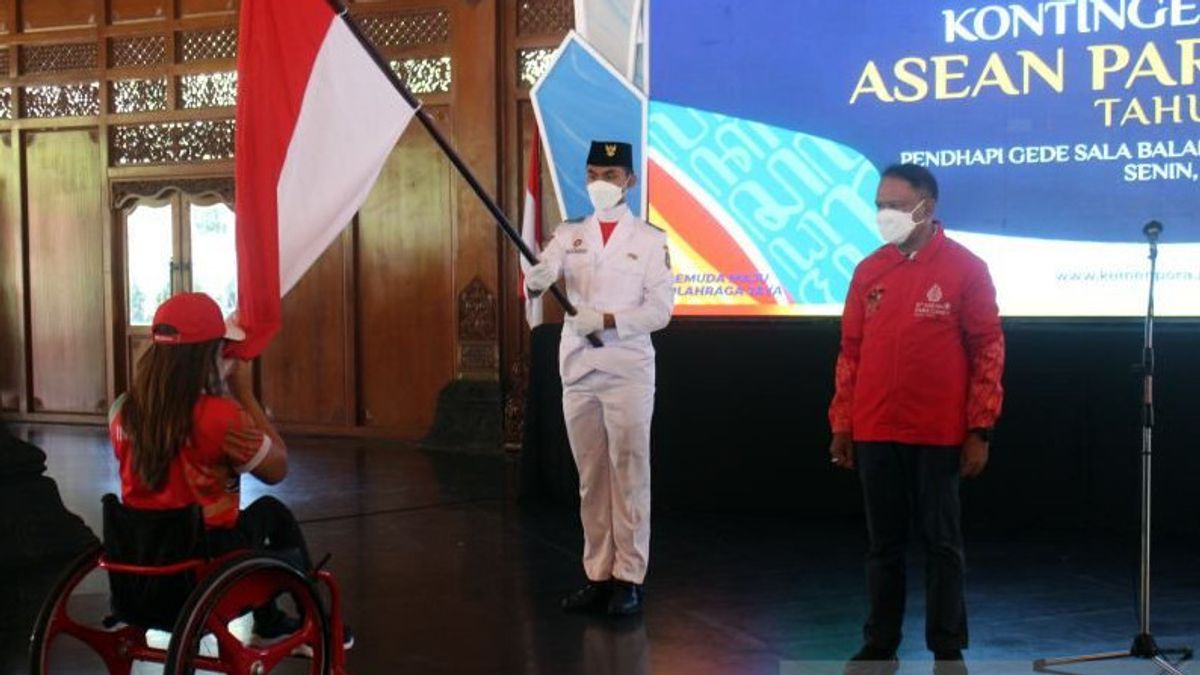 Minister Of Youth And Sports Expectations When Inaugurated The 2022 APG Indonesian Contingent In Solo: Full Concentration Until Closing