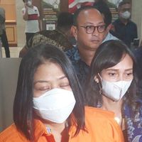 Wear Detention Clothing, Putri Candrawati: I Am Sincerely Defended Like This
