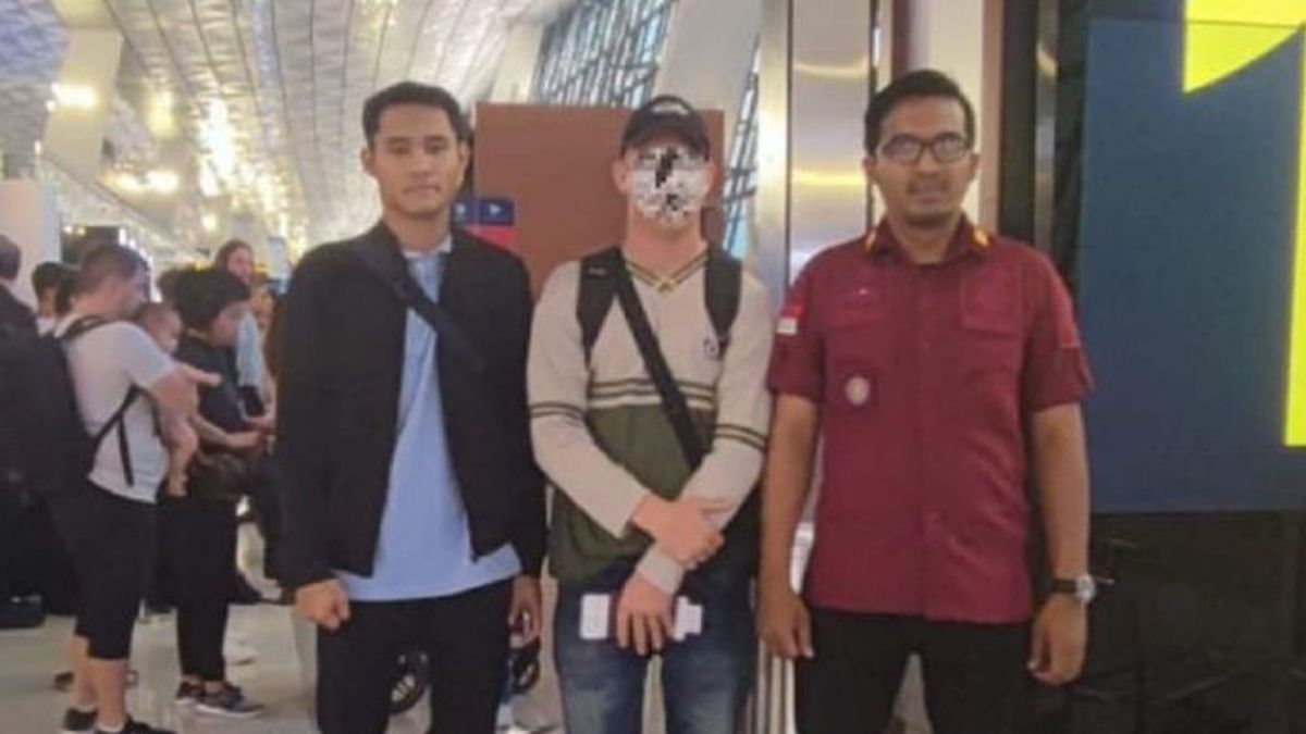 <i>Overstay</i> 72 Hari, WN Belanda di Kediri Dideportasi Imigrasi