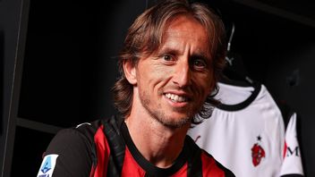 ルカ・モドリッチとサンティ・ヒメネスがACミランのプレシーズンツアーに含まれていない