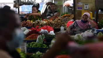 2022年ラマダンを控えたDKPPP:チレボンの伝統市場と現代市場の食品在庫には危険物が含まれていません