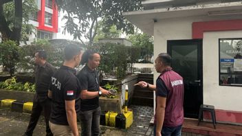 Teror Kepala Babi ke Tempo Dikirim Pakai Gojek-Grab