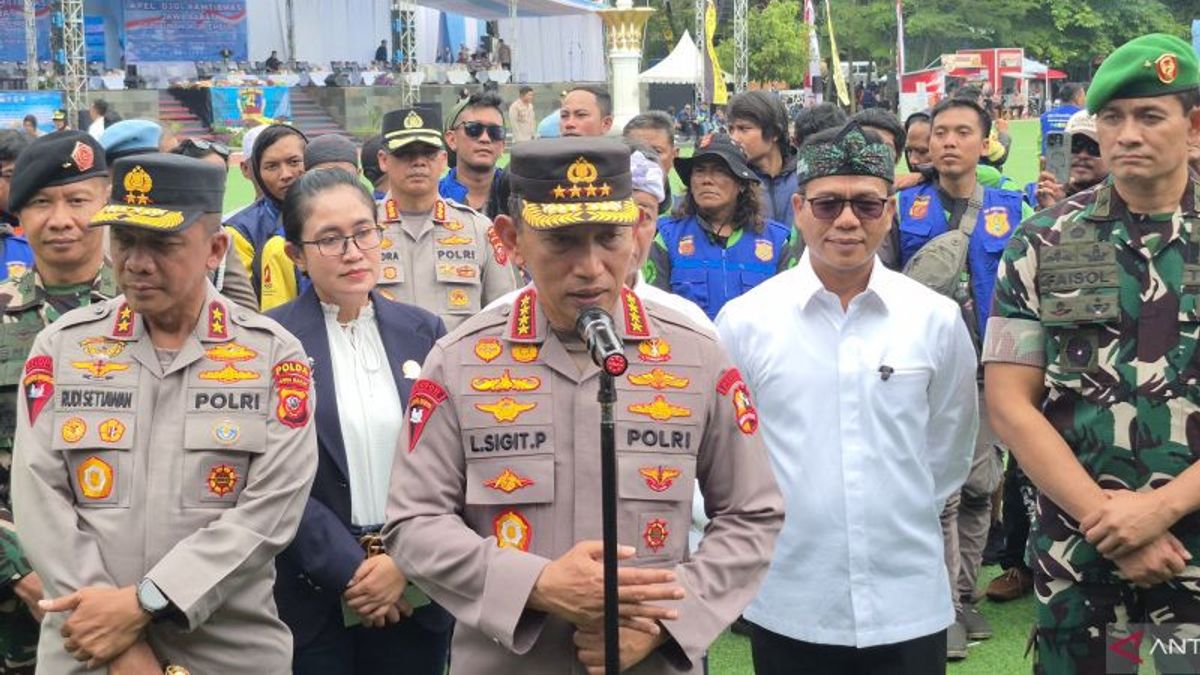 Kapolri: Hampir Seratus Orang Jadi Korban Ledakan di SMAN 72 Jakarta Utara