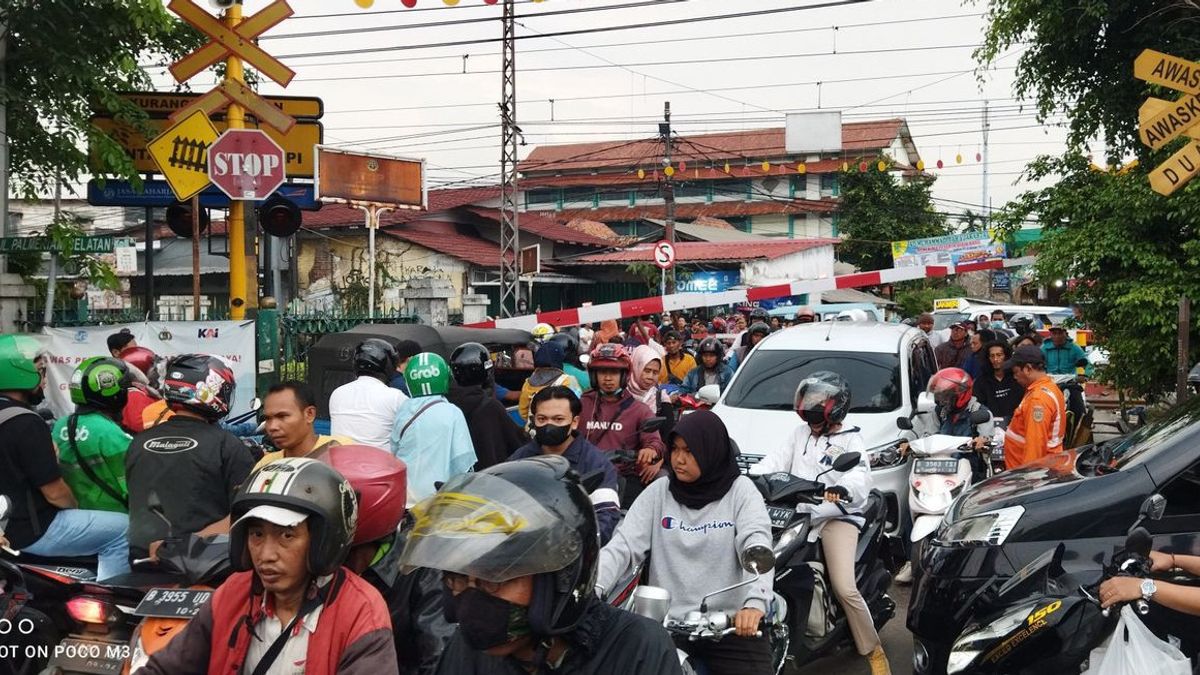 Pondok Jati Station Train Crossing Should Be Closed, Government Thinks Flyover Development Or Underpass