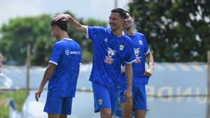 Bojan Hodak Sebut Ada Peluang Thom Haye dan Eliano Reijnders Debut Saat Lawan Persebaya