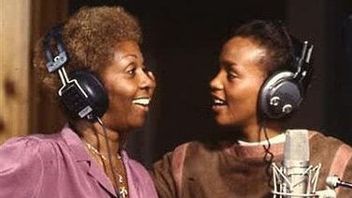 Penyanyi dan Ibu Whitney Houston, Cissy Houston Meninggal Dunia di Usia 91 Tahun