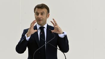 French President Macron Says Dialogue With Russia Must Continue
