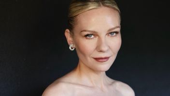 Kirsten Dunst Gabung Sekuel <i>The Housemaid</i> bareng Sydney Sweeney