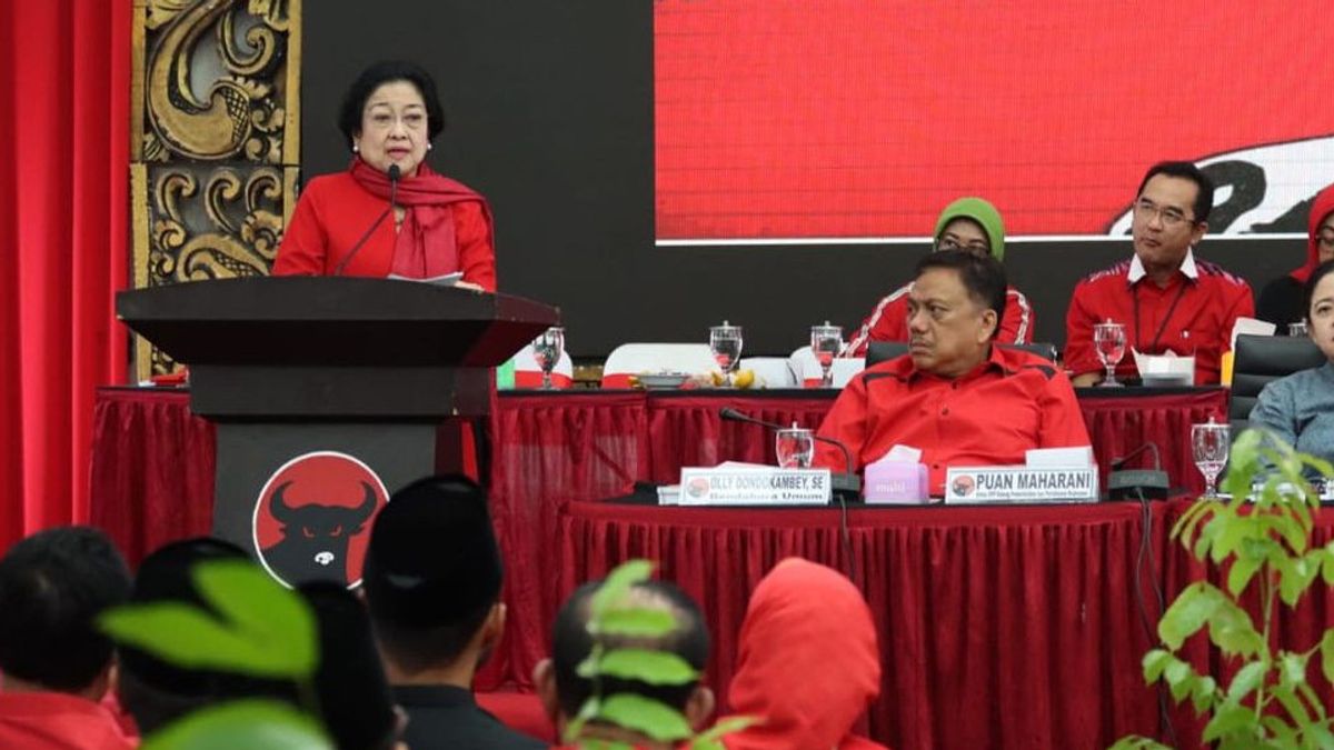 Megawati: Je Suis Très Confiant Que Jokowi Peut Résoudre Le Problème COVID-19