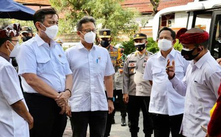 Luhut 'Jalan-Jalan' ke Bali Pantau Langsung Penanganan COVID-19: 91 Persen Sudah Divaksin tapi Kasus Positif Masih Tinggi