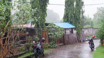احتمال إصابة أعاصير بليونغ بأمطار غزيرة ، يحث BMKG سكان NTT على توخي الحذر