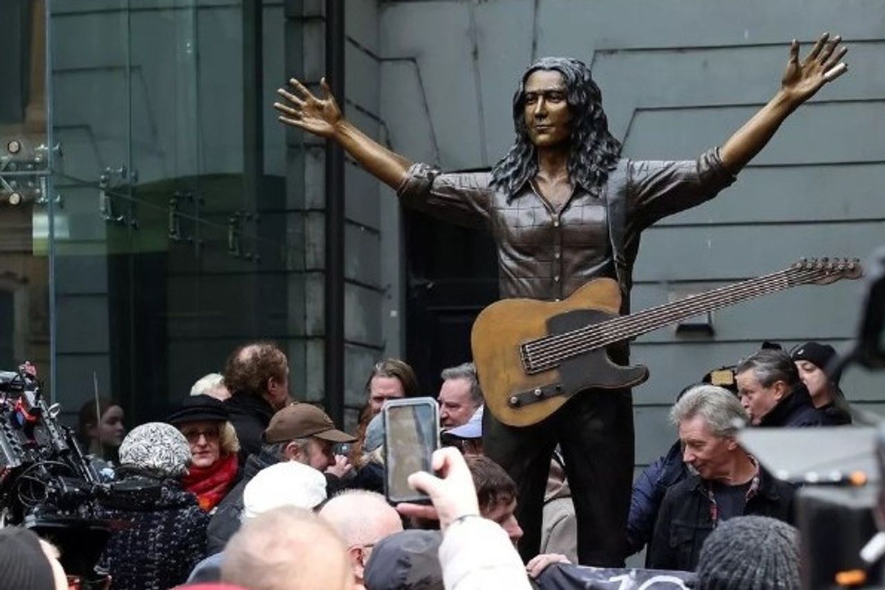 Bronze Statue Rory Gallagher Inaugurated In Northern Ireland