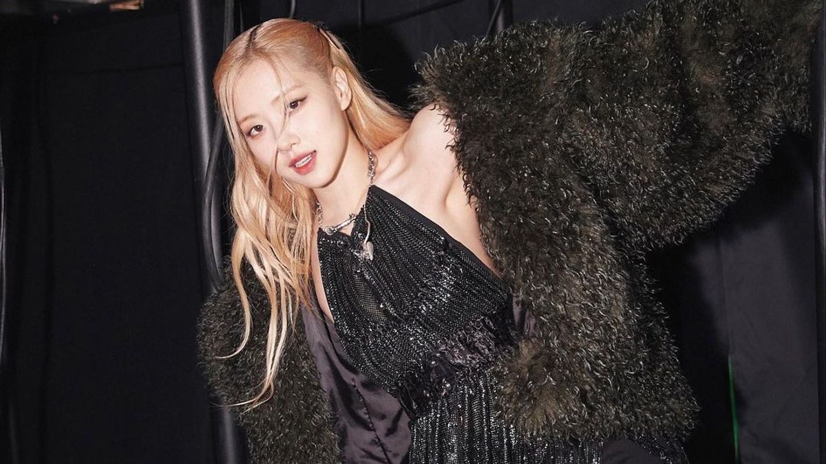 Interaksi Rosé BLACKPINK dengan Penggemar Ini Bikin Iri!