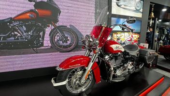 Harley Davidson Hydra Glide Revival Is On The Floor In Indonesia, The Price Is Shocked