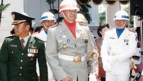 From SBY, We Learn To Be The Commander Of The Ceremony At The State Palace Like A Gymnastic Test