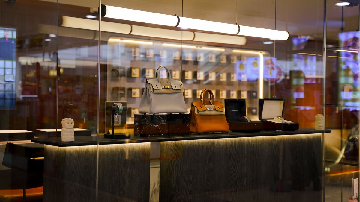 Beri Sentuhan Elegan untuk Rayakan Lebaran, Luxehouze Manjakan Pecinta Fashion Luxury di Surabaya