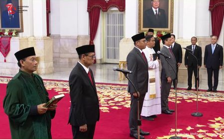 Jokowi Resmi Lantik Tiga Wamen Baru Kabinet Indonesia Maju, Ada Thomas Djiwandono hingga Yuliot