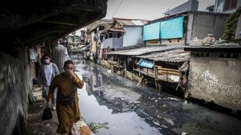 Regarding Poverty Reduction In Indonesia, Observers: The Government Must Focus On Educational Problems To Social Protection
