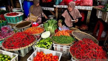 Jelang Puncak Mudik Lebaran, Pemprov DKI Klaim Stok Pangan Aman Meski Harga Cabai dan Ayam Naik