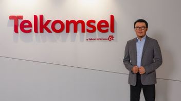 En remplacement de Hendri Mulya Syam, Nugroho a été nommé directeur de Telkomsel