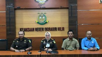 检察官办公室拘留涉嫌腐败的前Indragiri Hilir Riau摄政王