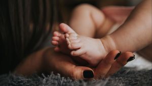 Mengenal Penyebab Depresi Postpartum yang Kerap Dialami Orang Tua Baru
