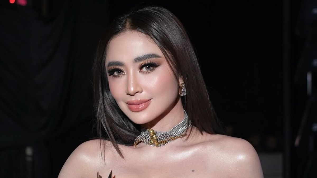 印度尼西亚：受够了，Dewi Perssik准备监禁欺凌者