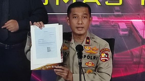 Lihat Anggota Polisi Mabuk, Polri: Laporkan!