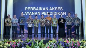 Kota Semarang Raih Apresiasi Kinerja Pemerintah Daerah Bidang Pendidikan dari Kemendagri