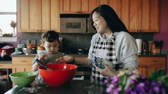 Kebiasaan Buruk dalam Mengasuh Anak yang Perlu Ditinggalkan