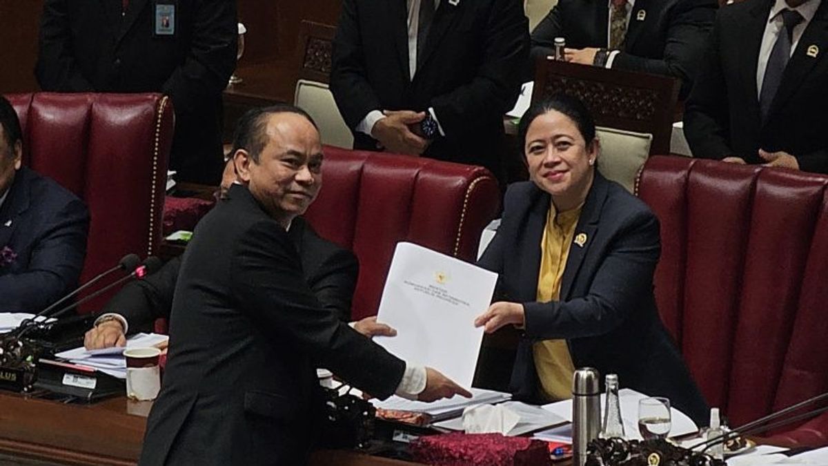 The ITE Law Volume II Officially Applies After Being Signed By President Jokowi