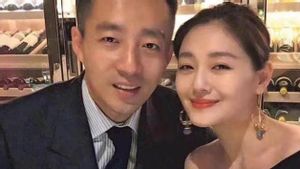 Mantan Suami Barbie Hsu Dituduh Cari Muka setelah Wang Xiao Fei Tulis Pesan Rindu