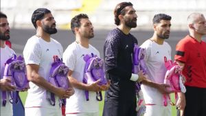 Timnas Iran Berikan Penghormatan kepada Korban Serangan Udara di Sekolah Dasar