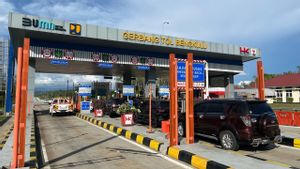 Ahead Of The Vesak Long Holiday, The Volume Of Traffic On The Trans Sumatra Toll Road Increases