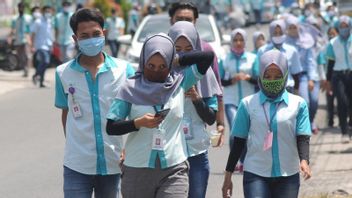 Angka Pengangguran Turun, Anak Buah Sri Mulyani: Kebijakan Sudah <i>On Track</i>