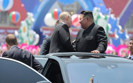 Kim Jong-un Ajak Vladimir Putin Naik Mercedes-Benz di Kim Il-sung Square, Dari Mana Asalnya?