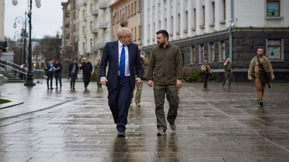 Berita Mancanegara: PM Inggris Boris Johnson Sebut Negosiasi dengan Presiden Putin Seperti Berurusan dengan Buaya