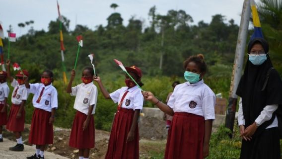 Nadiem Makarim Berharap Siswa SMK di Papua Berpikir Kewirausahaan Bagaimana Membuat Produk untuk Dijual