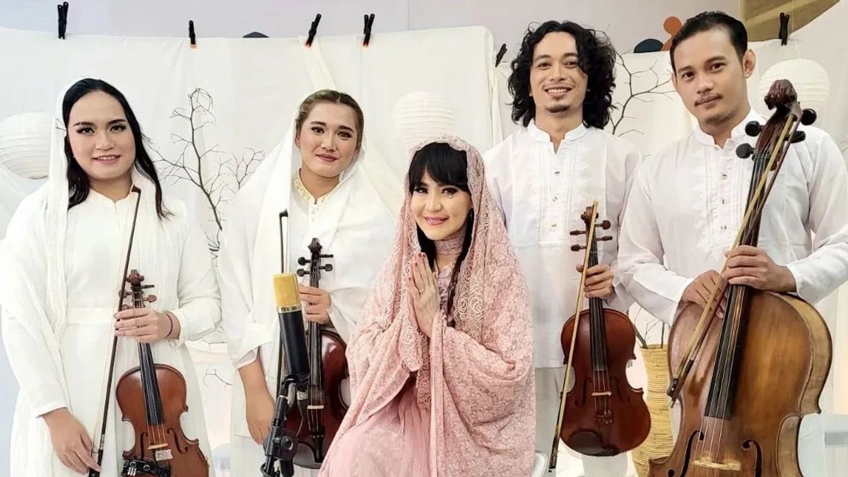  Ita Purnamasari Rilis Single Religi <i>Jantung Hatiku</i>