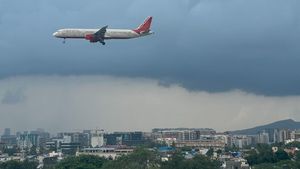 Operasi SAR Besar-besaran Sesaat Setelah Pesawat Air India Angkut 242 Jatuh di Ahmedabad